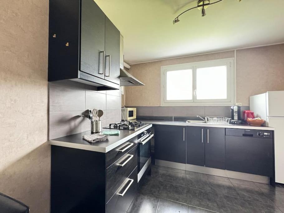 Appartement F2 Proche Axes Principaux - Claude Guichard 克莱蒙费朗 外观 照片