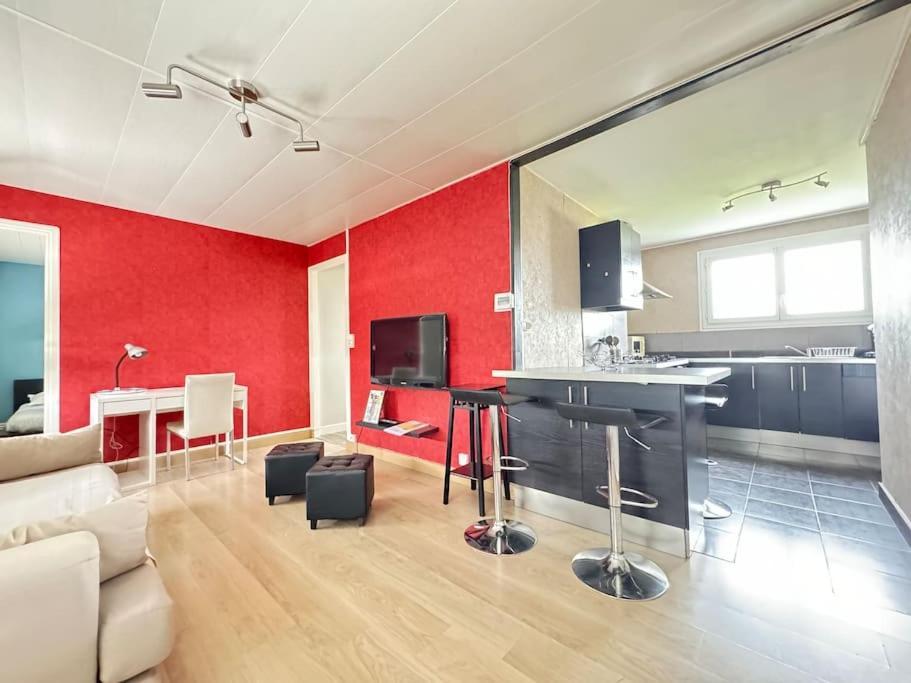 Appartement F2 Proche Axes Principaux - Claude Guichard 克莱蒙费朗 外观 照片