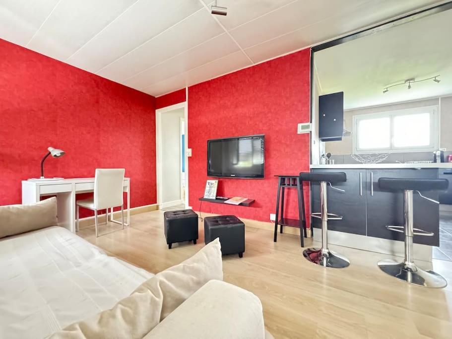 Appartement F2 Proche Axes Principaux - Claude Guichard 克莱蒙费朗 外观 照片